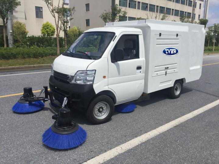 新能源城市街道路面清掃機維護過程與保養(yǎng)知識分享 新能源城市街道路面清掃機維護過程與保養(yǎng)知識分享